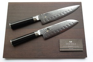 Santokumesser mit Kullen