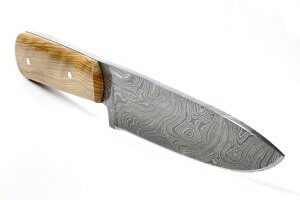 Damastmesser mit Gravur